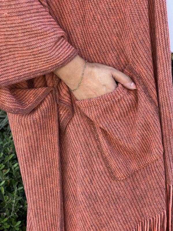 Justin & Taylor – wholesale Kofta - Dam – Harlow cardigan | Kimono-cardigan med fickor och fransad nederkant50