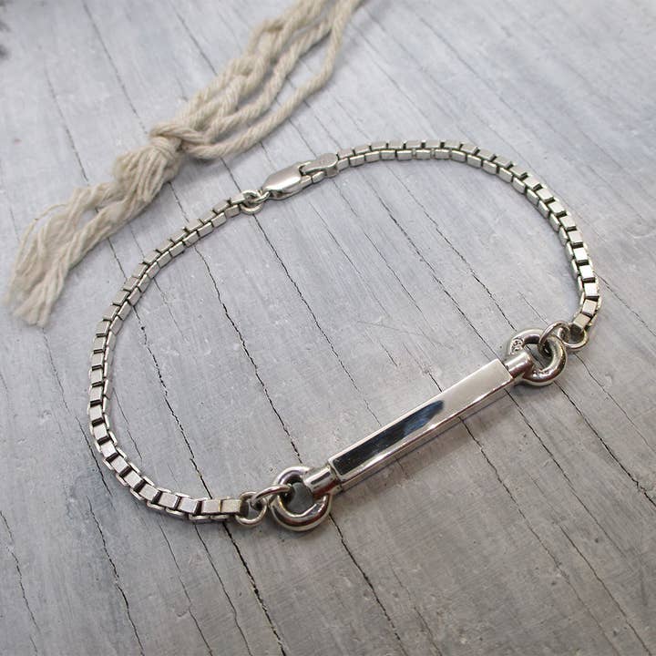 Luxe Design Jewellery - Wholesale Charm/Dangle Bracelet - Men's Squared Urn Bracelet for Cremation Ashes