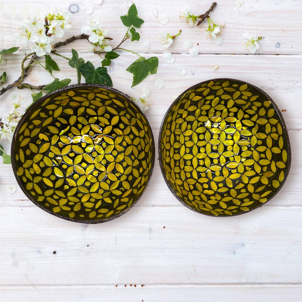 VIE - Wholesale Decorative Plate/Dish/Bowl - Hand-Painted Coconut Bowls, Lacquered, Set of 265