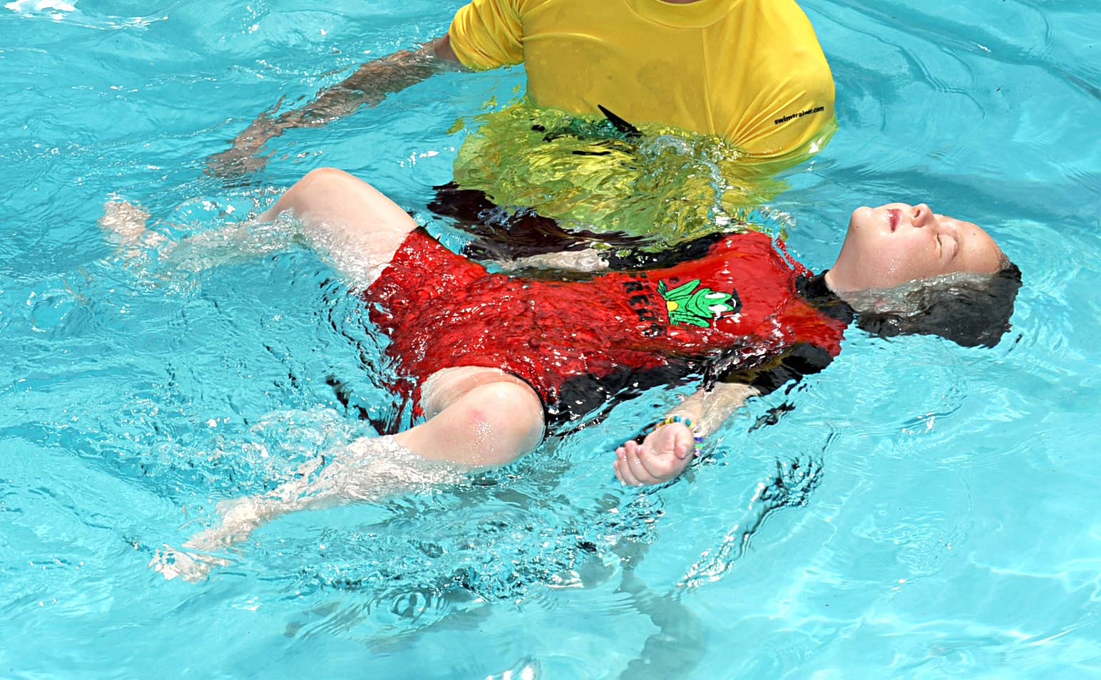 FREDS SWIM ACADEMY GmbH – wholesale Våtdräkt – Barn – Våtdräkt för barn med snabb torkning och värmeisolering12