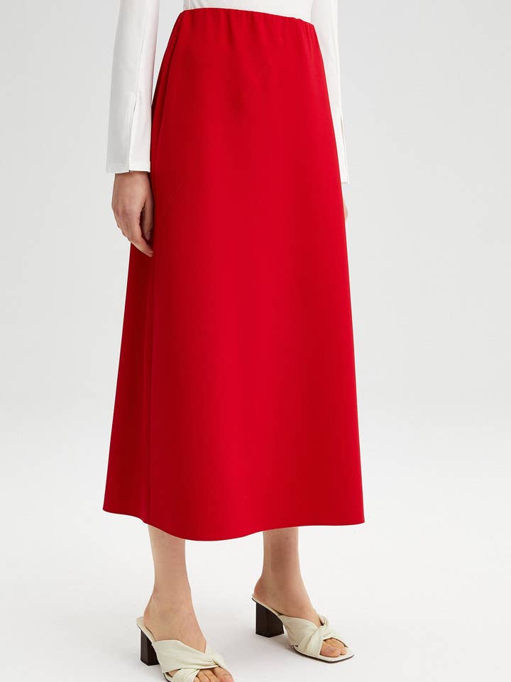 GONNA A RIGHE IN CRÊPE per la vendita all'ingrosso da parte di Touché Privé EU