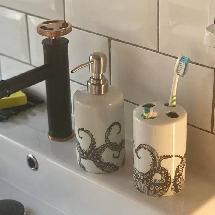 Bathroom Set for wholesale by Charlotte Clark Ltd