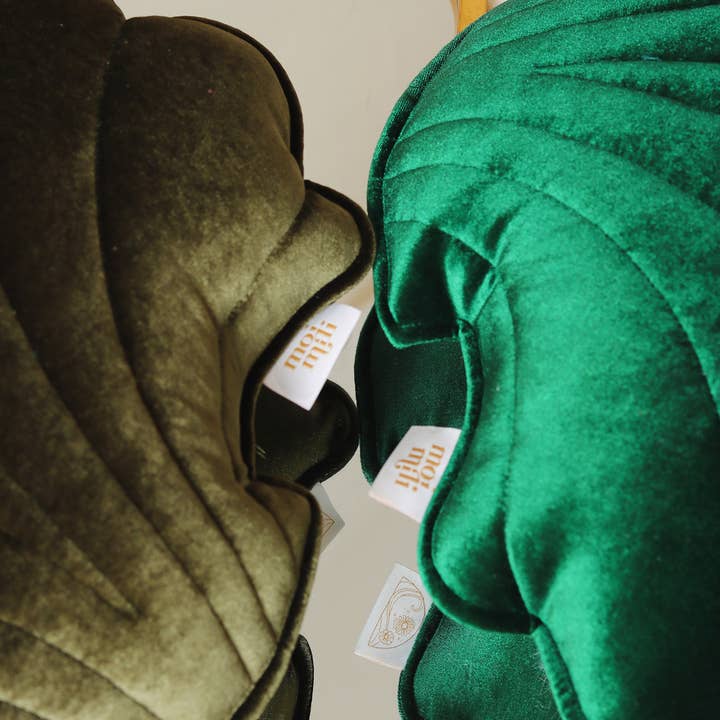 Moi Mili - Wholesale Throw/Decorative Pillow - “Emerald Pearl” Velvet Shell Pillow2