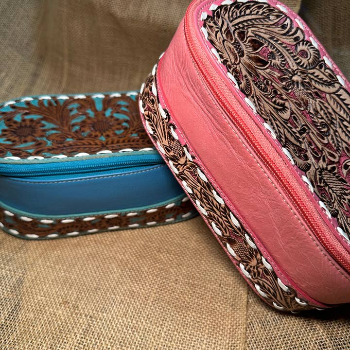 BDN Boutique - Wholesale Makeup/Cosmetic Bag - Chesterock Canyon Make-Up Kit0