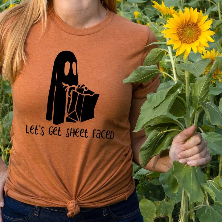 Laten we ons bezatten – Grappig Halloween T-shirt voor wholesale door Daily Prints