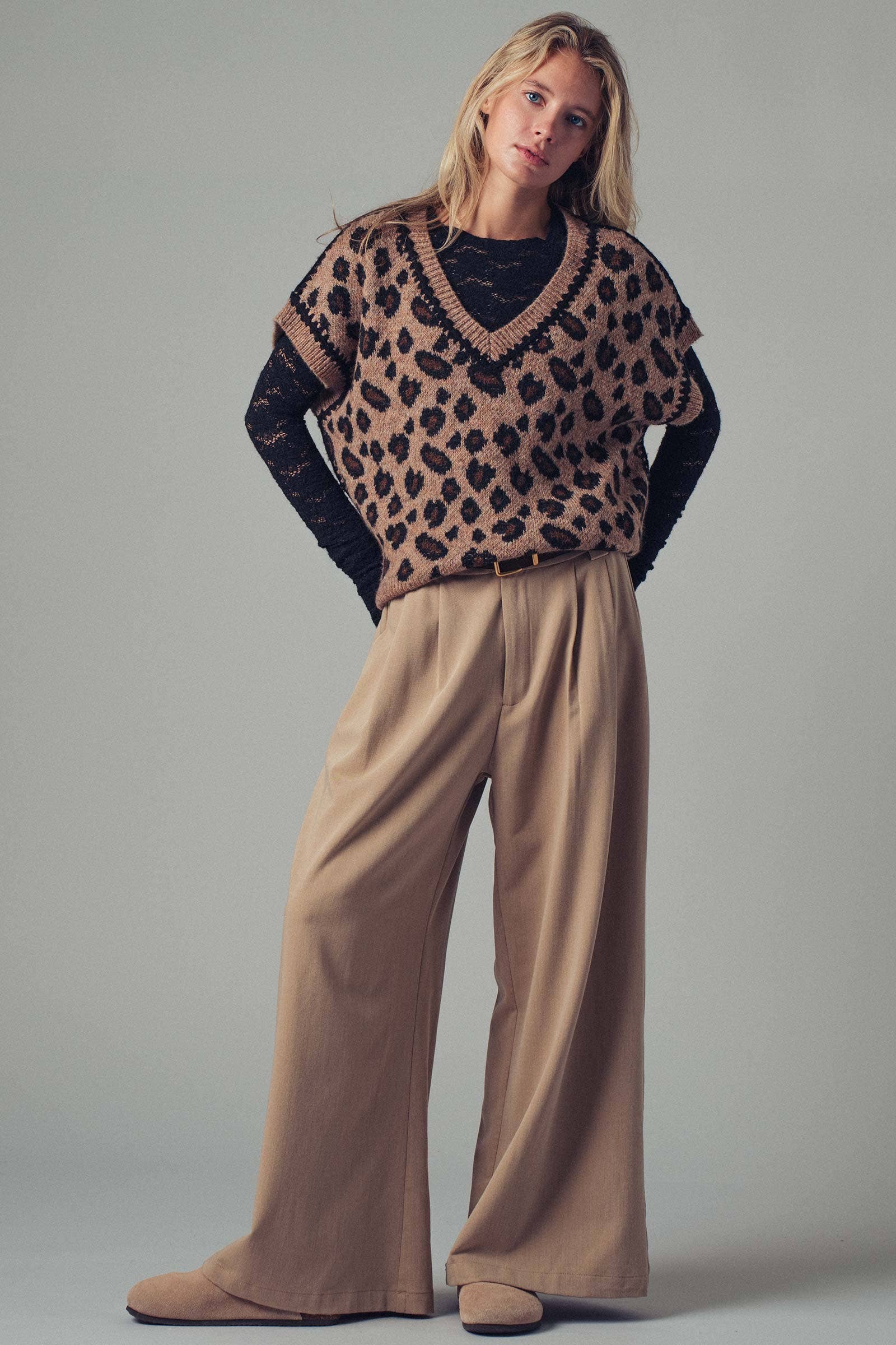 Urban Daizy - Wholesale Sweater Vest - Women's - Leopard Crochet Trim Sweater Vest19