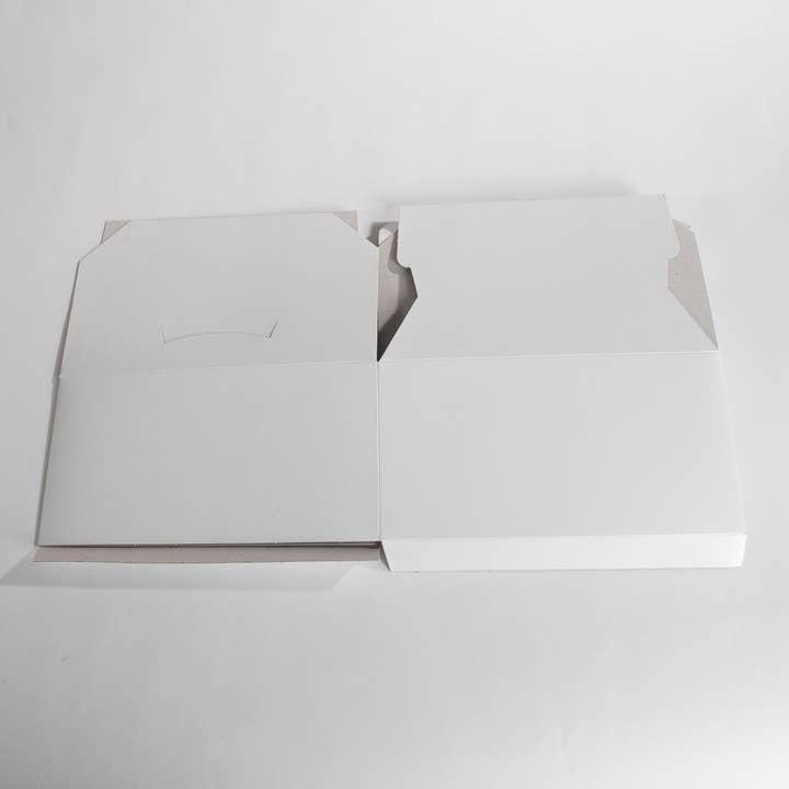 KaKyCo - Wholesale Hat Box - White paper square hat box | HB51833