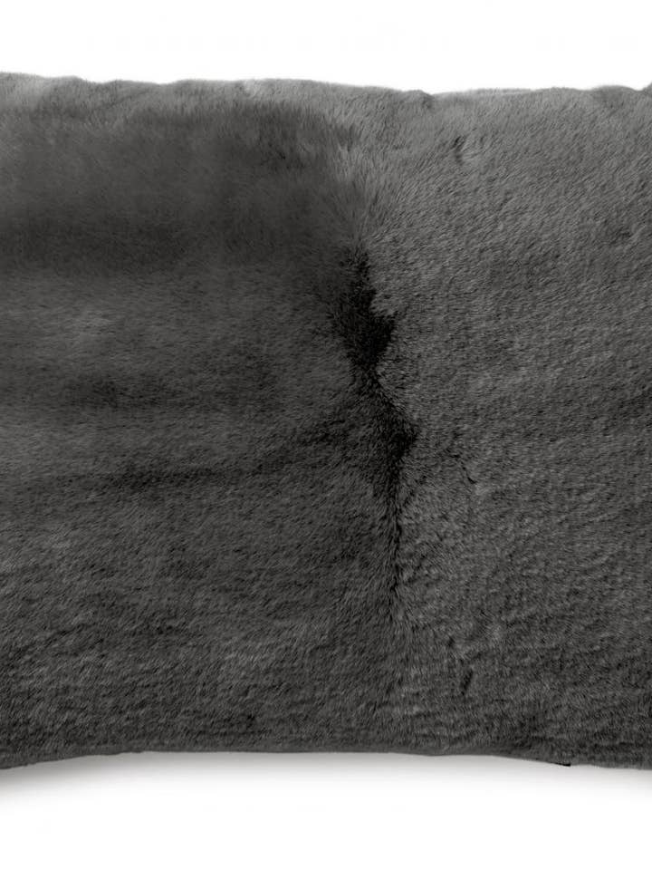 Fluffy Cushion L - Grey 40x60 for wholesale by Skinnwille Home