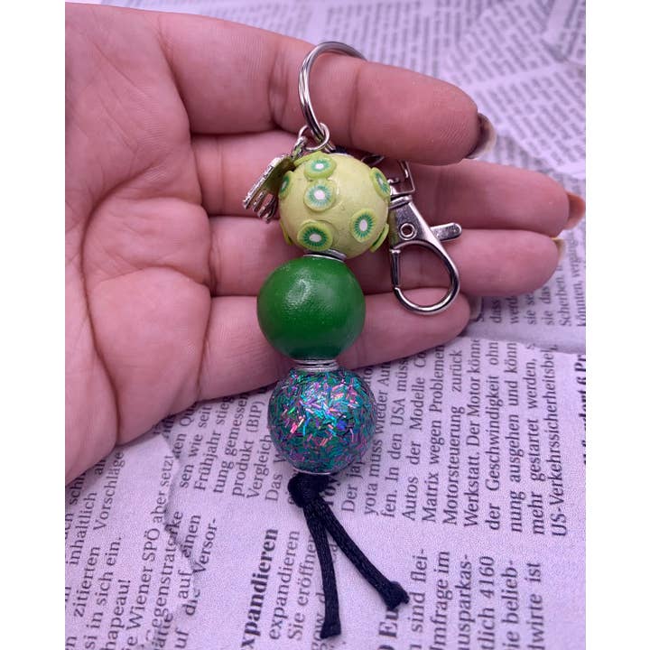 StayTay Store - Vendita all'ingrosso Portachiavi - Donna - Limeade | Portachiavi in argilla polimerica | Accessorio per borsa | Chiusura con cerniera | Portachiavi per borsa | Portachiavi con cerniera a zaino2