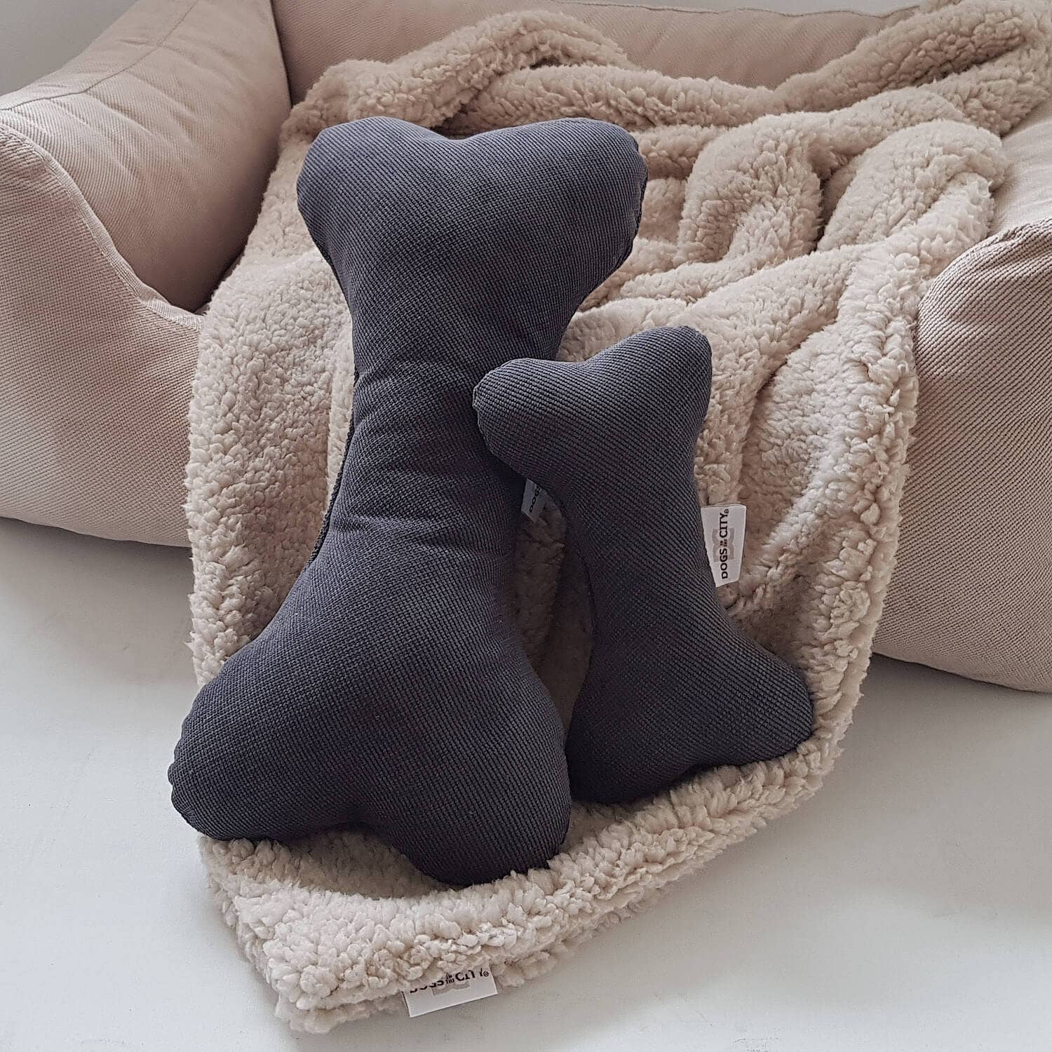 DOGS in the CITY® - Wholesale Pet Toy - Dog - Plush Bone Madison Graphite0