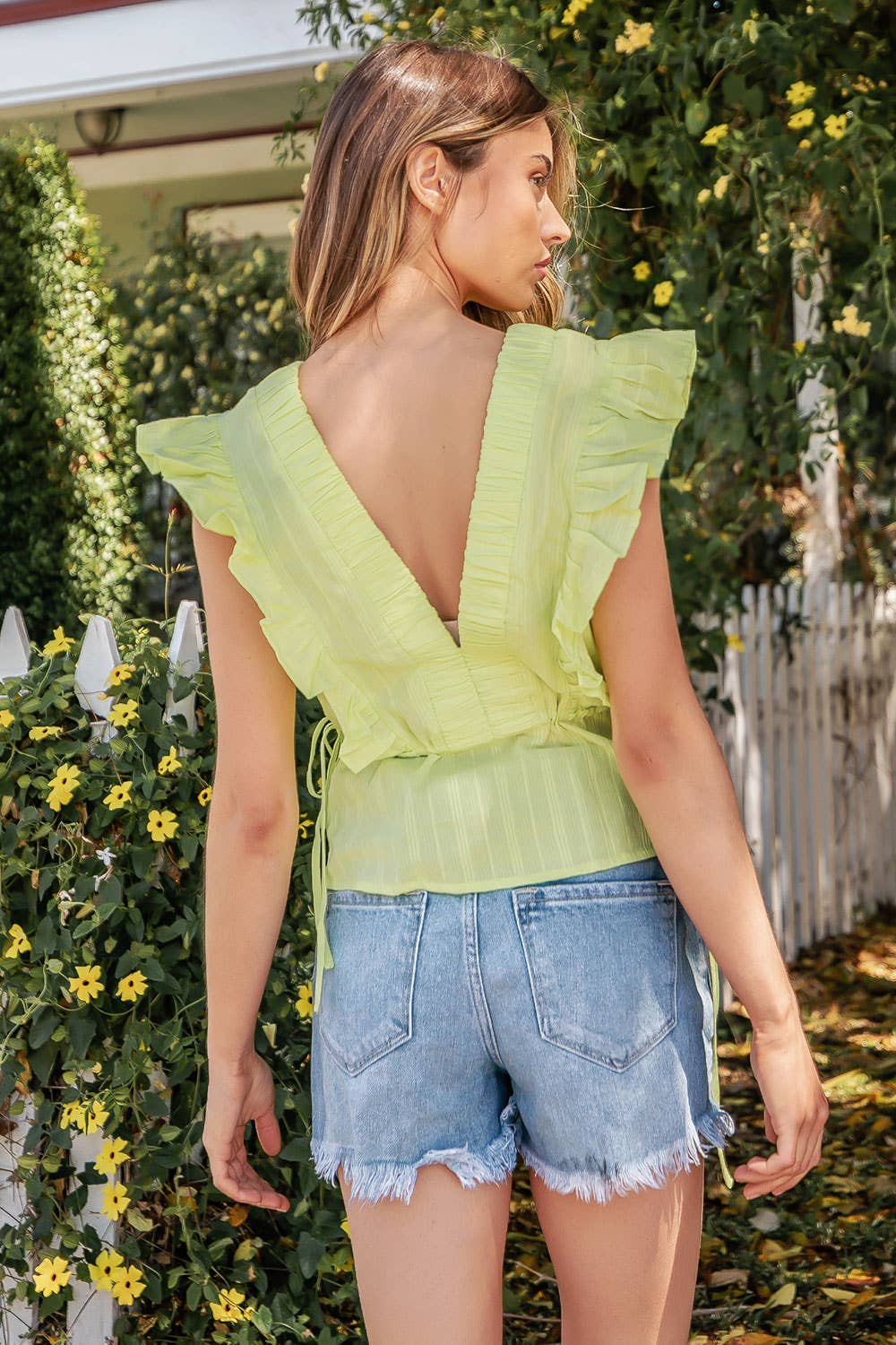 Strut & Bolt – wholesale Blouse – Women’s – Smocked Detail Ruffle Top18