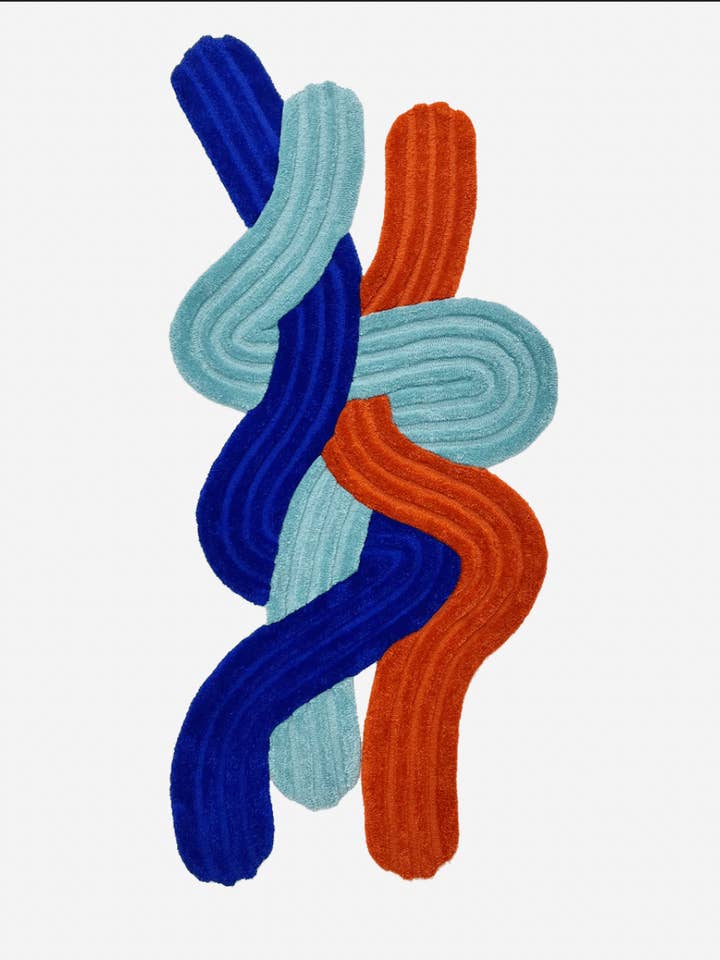 Le Tapis Entwine Moyen pour la vente par Form & Seek