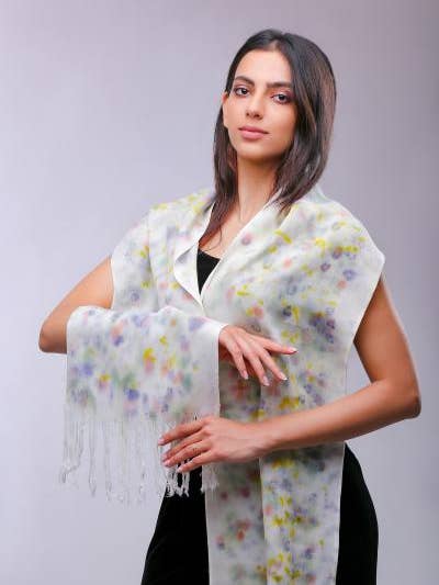 Rainbow- Foulard
Ecoprint - Handmade fabric for wholesale by Shirin Persia