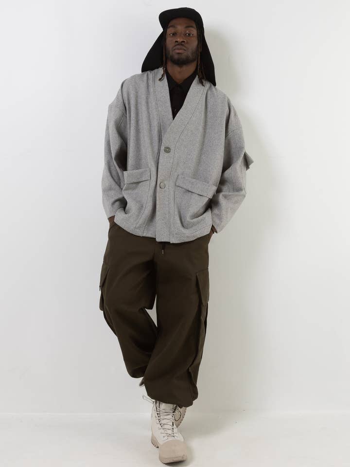 JIYU CARGOBUKSER for engroshandel hos Mercy House Studio