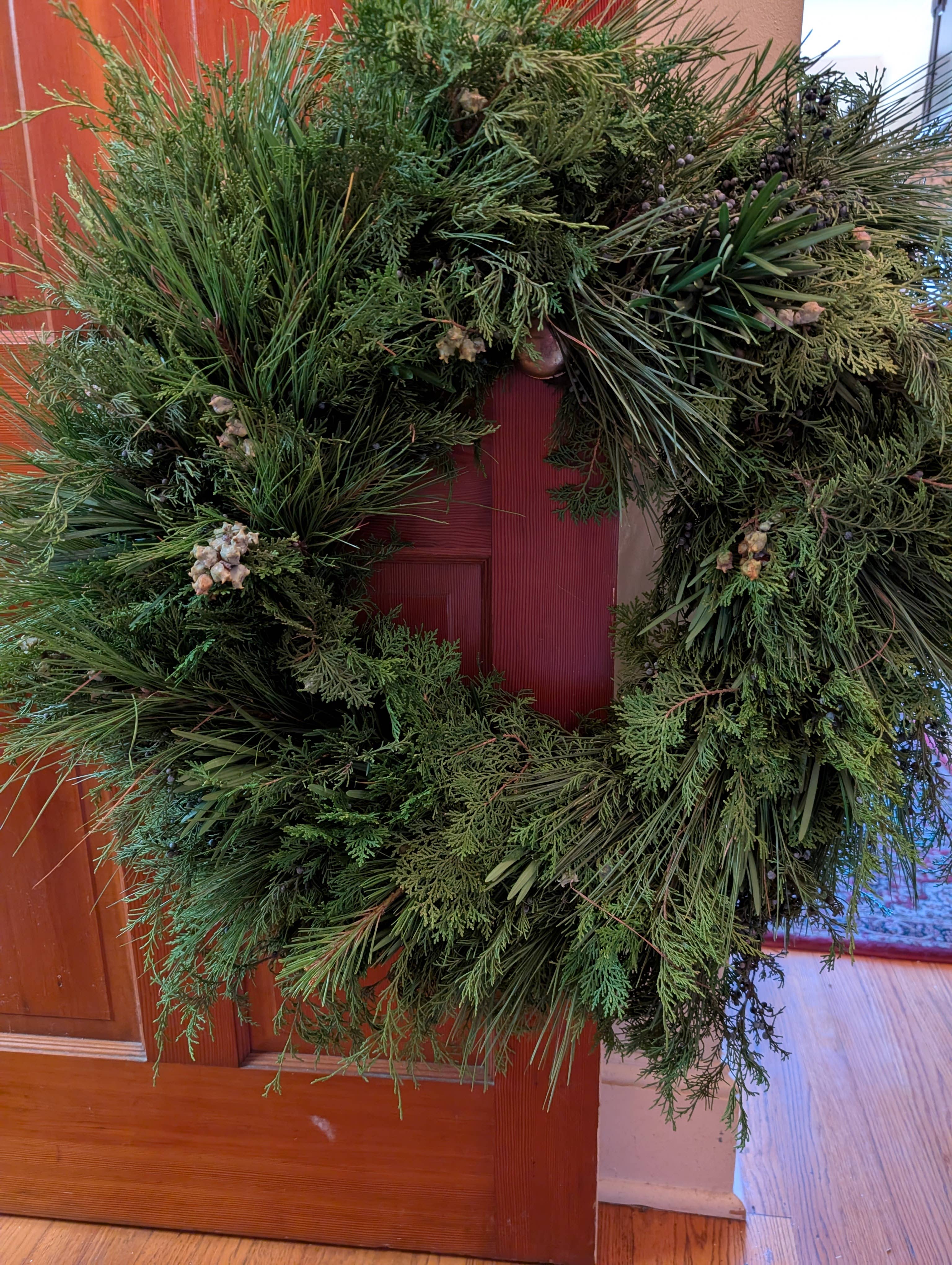 Lucknow Southern and Company - Vente Couronne - La couronne hivernale classique de Lucknow Southern Fresh Evergreens13