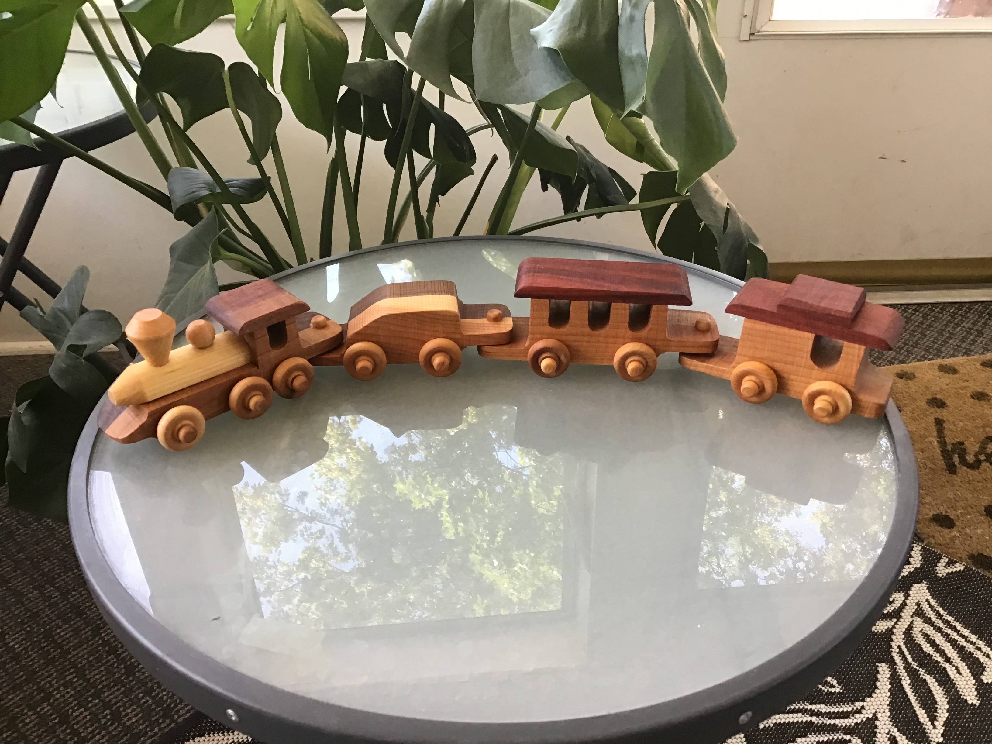 Baldwin Toy Co. – wholesale Wood toy – Child – Wooden Mini Train Set for Kids with Four Cars1