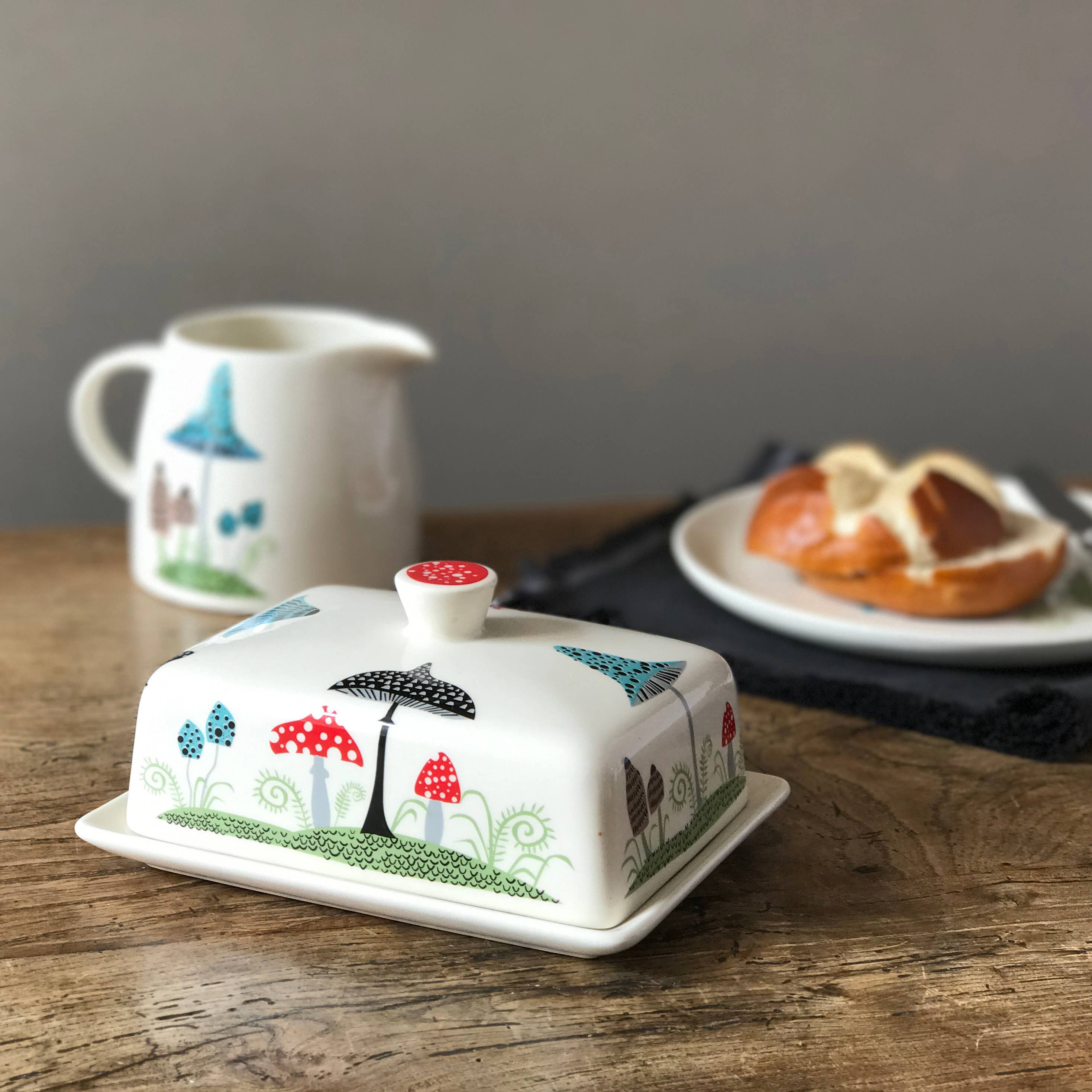 Hannah Turner Ltd – wholesale Butter dish – Handmade Ceramic Toadstool Butter Dish1