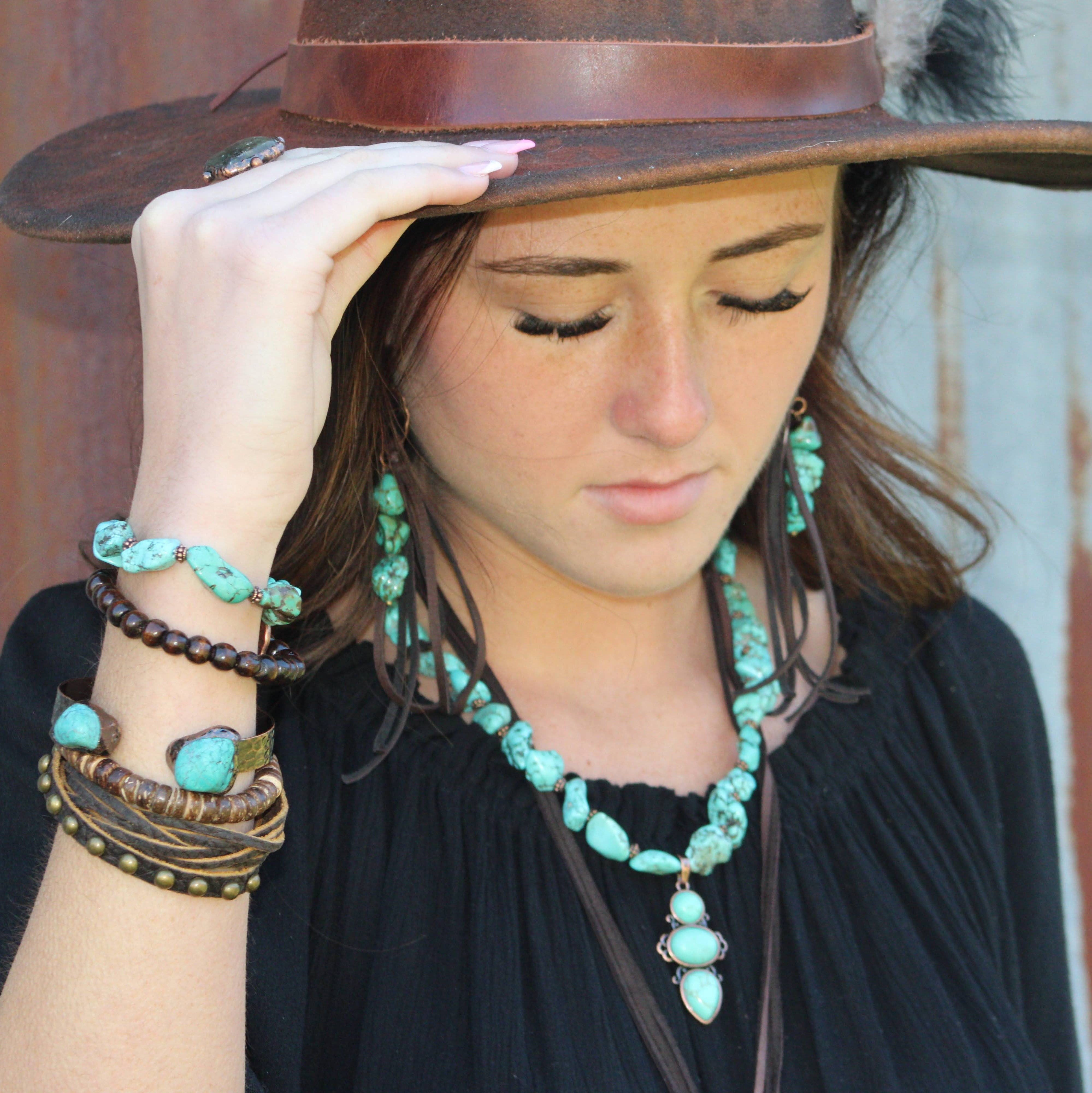 The Jewelry Junkie - Wholesale Cuff Bracelet - Genuine Natural Turquoise Cuff Bangle Bracelet 806t2