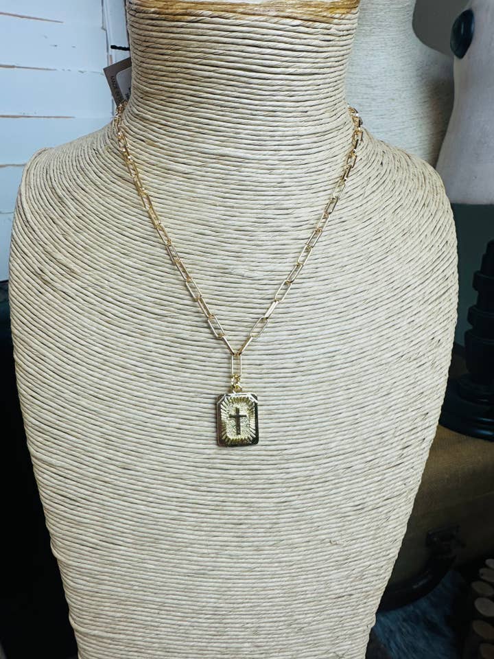 Le col croisé Chelsea pour la vente par Scooples Jewelry