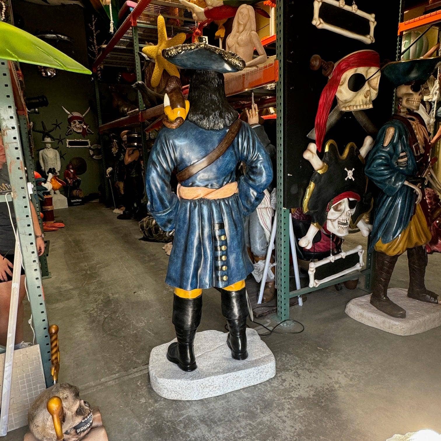 LM Treasures - Wholesale Decorative Figurine - Pirate Captain Hook With Monkey Life Size Statue5