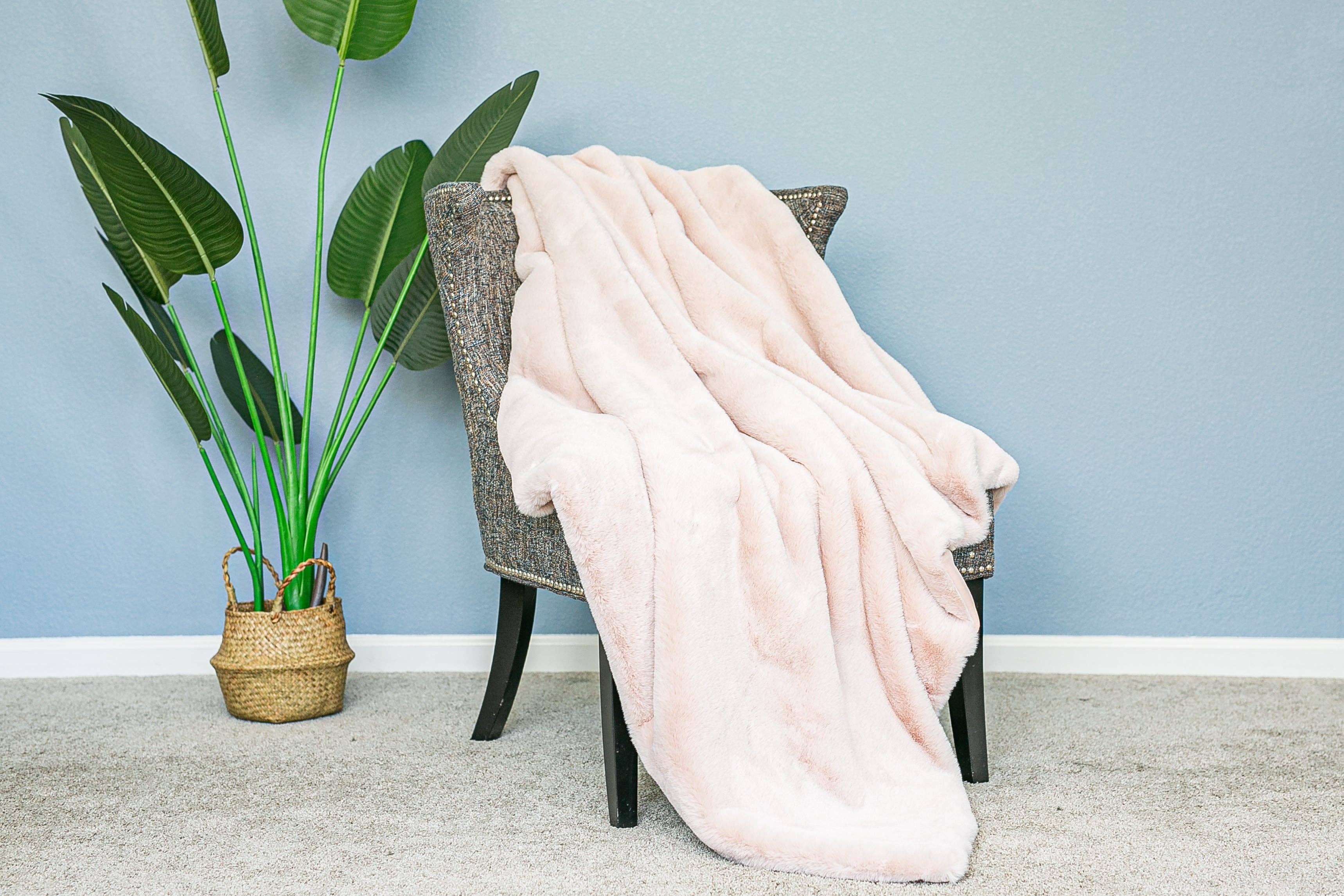 Narniar - Wholesale Throw Blanket - Luxury Avalanche Fur Throw2