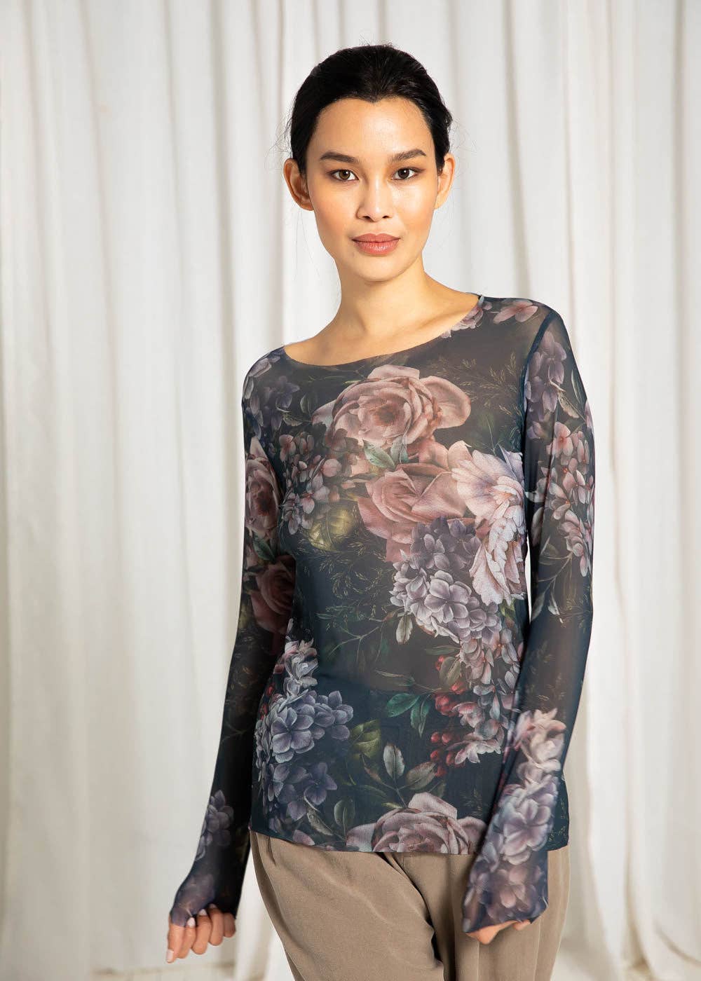 AMB Designs – Blusa - Mulher por atacado – Romântico - NudiTee Sheer Top1