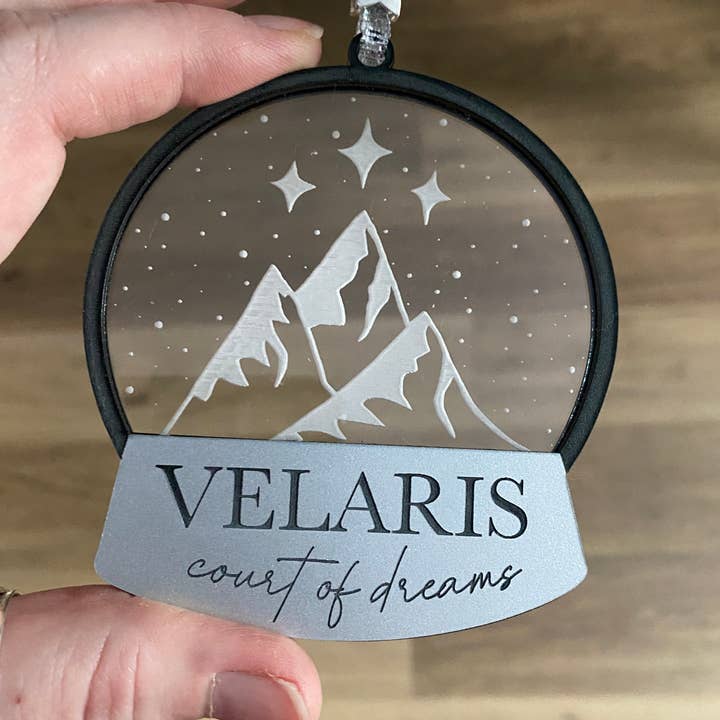 zoo&roo - Wholesale Ornament - Velaris court of dreams snowglobe acrylic ACOTAR ornament