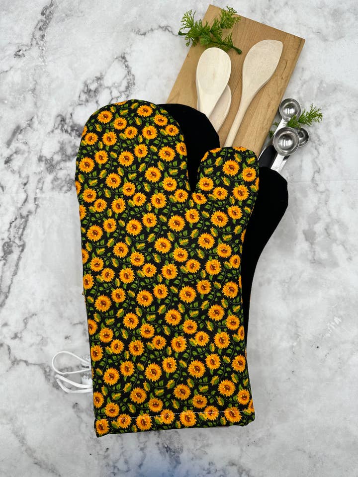 Oven Mitts Sunflower. One PAIR of oven mitts. for wholesale by MS Creations