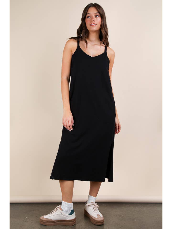 VERY J – Großhandel Kleid – Damen – VERY J Freizeit-Midikleid mit V-Ausschnitt und Ärmellos22