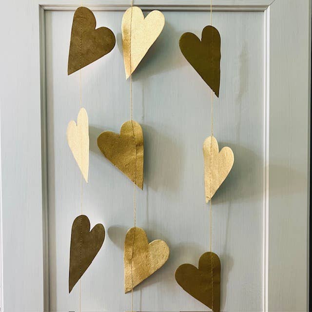 Luna-Leena  - handmade in Nepal - Wholesale Bunting/Garland - garland heart gold - L1.82cm - handmade ecopaper1