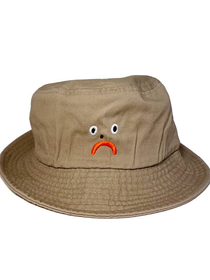 Chapeau bob triste pour la vente par Kristina Micotti