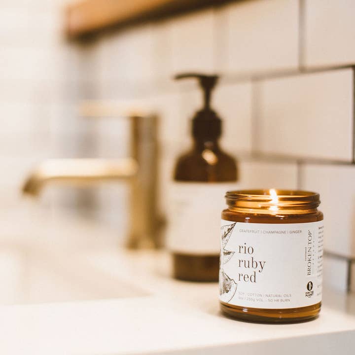 Broken Top Brands – Großhandel Kerze im Glas / gefüllte Kerze – Rio Ruby Red 9oz Sojakerze3