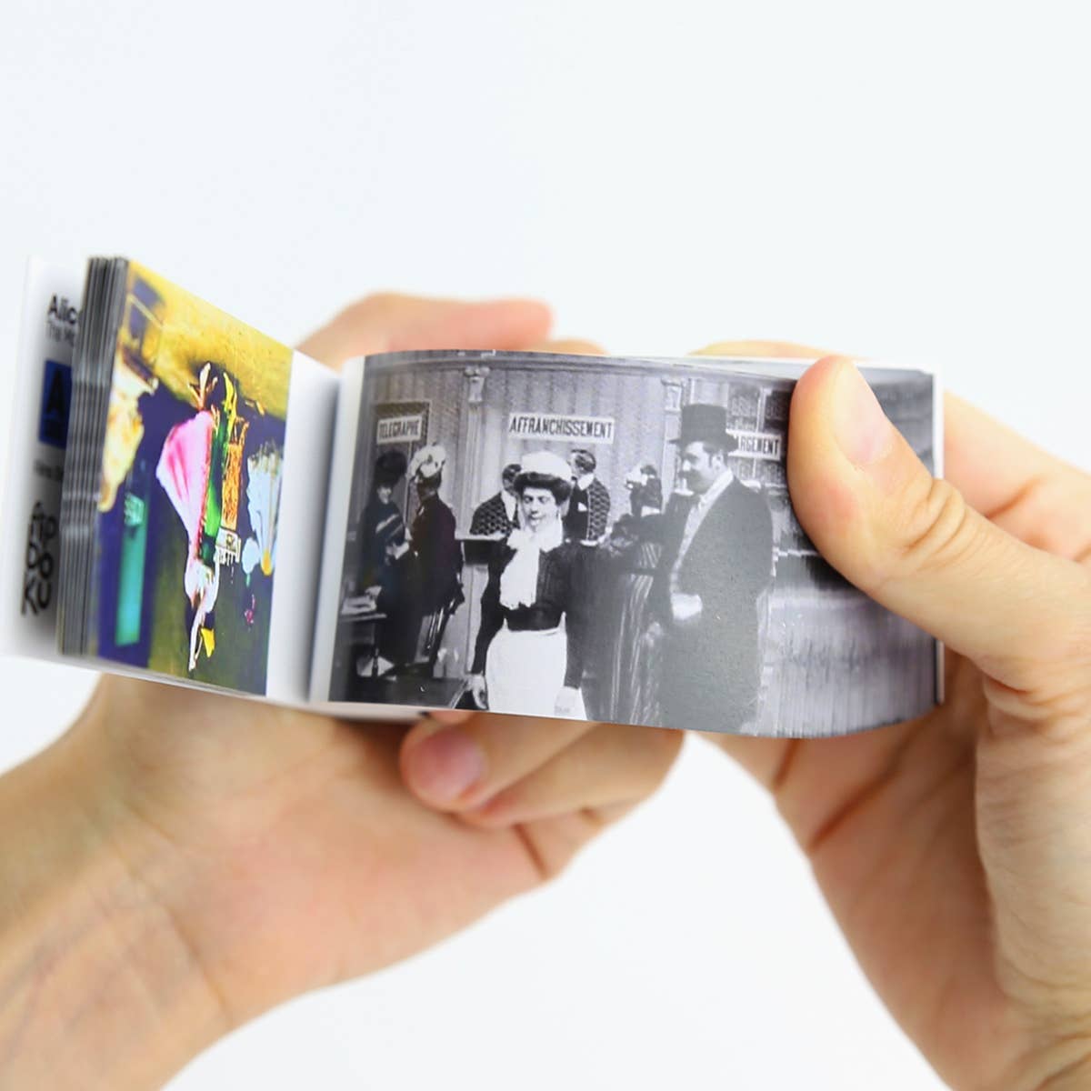 Flipboku - Wholesale Display Book - Alice Guy-Blaché Flipbook7