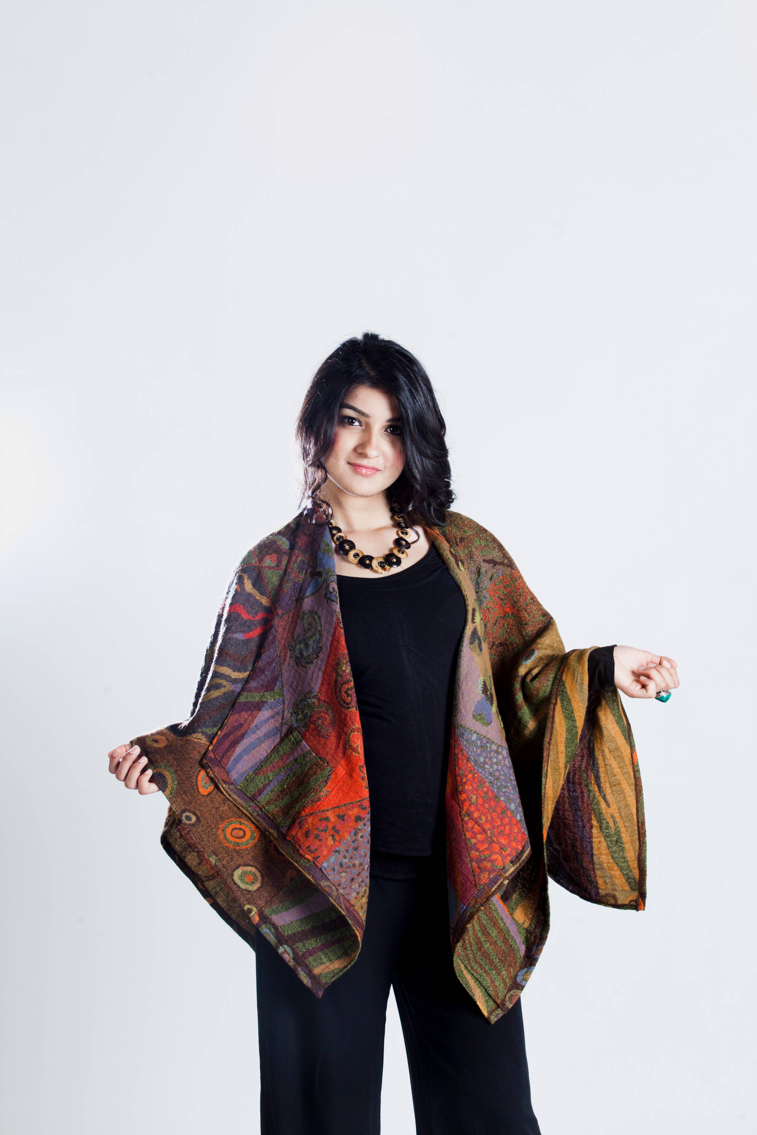 In Style Scarves - Vendita all'ingrosso Poncho - Donna - Poncho autunnale 100% lana Merino australiana in due misure8