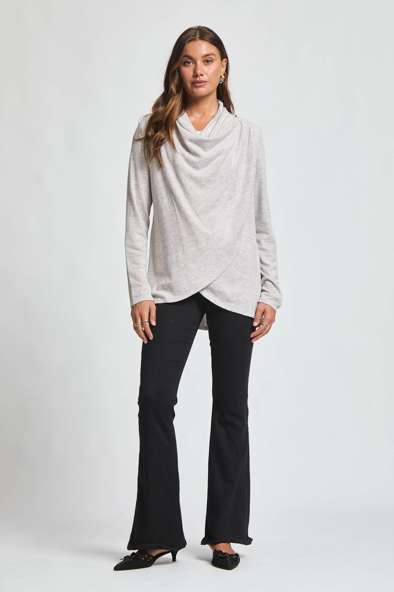 Dear Scarlett – wholesale Kofta - Dam – 2-i-1 Mjuk Tröja/Kofta med Flera Användningsområden10