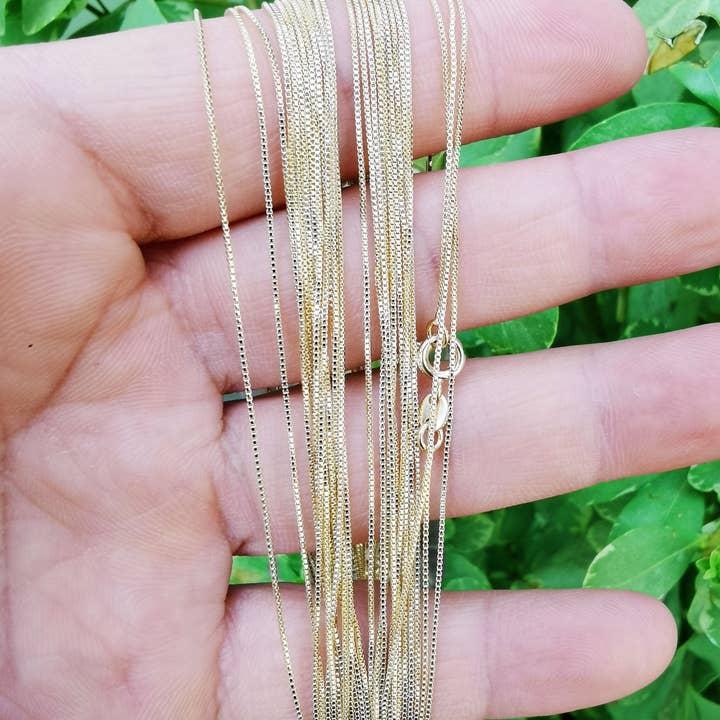 Aim Eternal – Engroshandel Led/kæde halskæde – 17.5" 0.5mm Gold Box Chain Halskæde, Klar til brug0