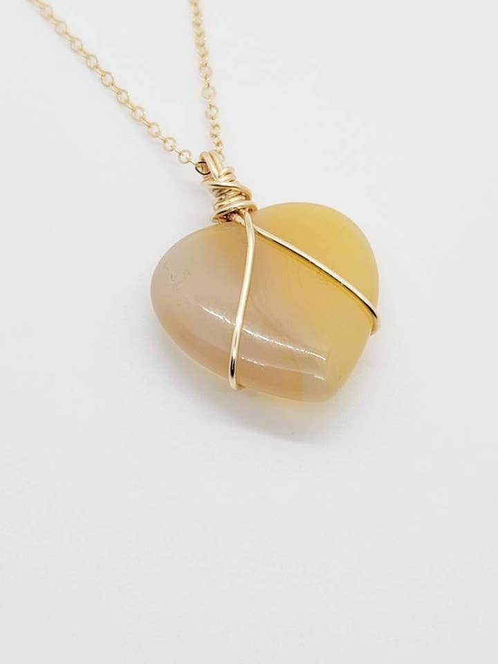 Collier en cristal d'agate | Collier en agate | Collier en or 14 carats | Collier en cristal en or 14 carats | Pendentif en cristal de guérison | Bijoux en agate | Cadeau de Noël pour la vente par Healing Jewelry Co., LLC