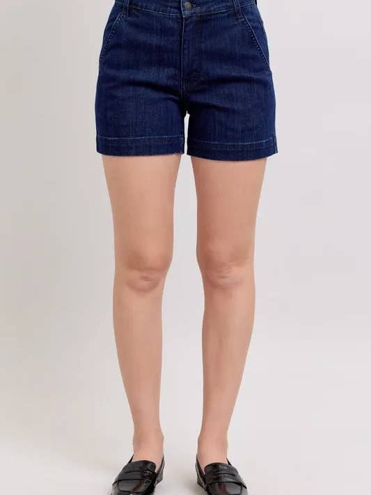 Judy Blue Pantaloncini di Jeans a Vita Alta Taglia Forte per la vendita all'ingrosso da parte di Queenado