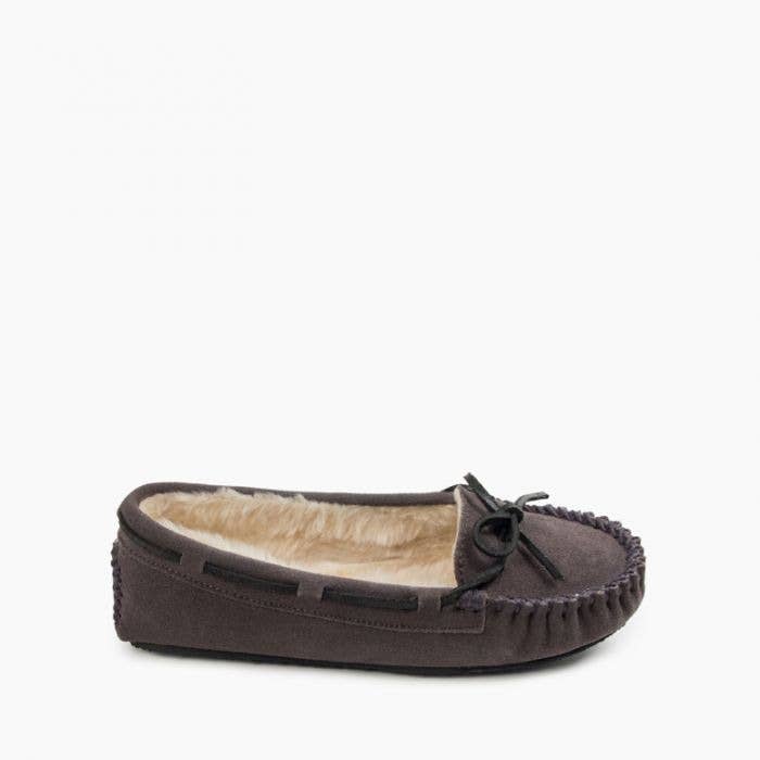Minnetonka - Wholesale Slippers - Women's - Women's Suede Fabric Cozy Lined Cally Moccasin Slippers15