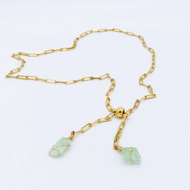 Collier long en acier inoxydable avec pierres semi-précieuses brutes, Zoe en or pour la vente par FolieSucree