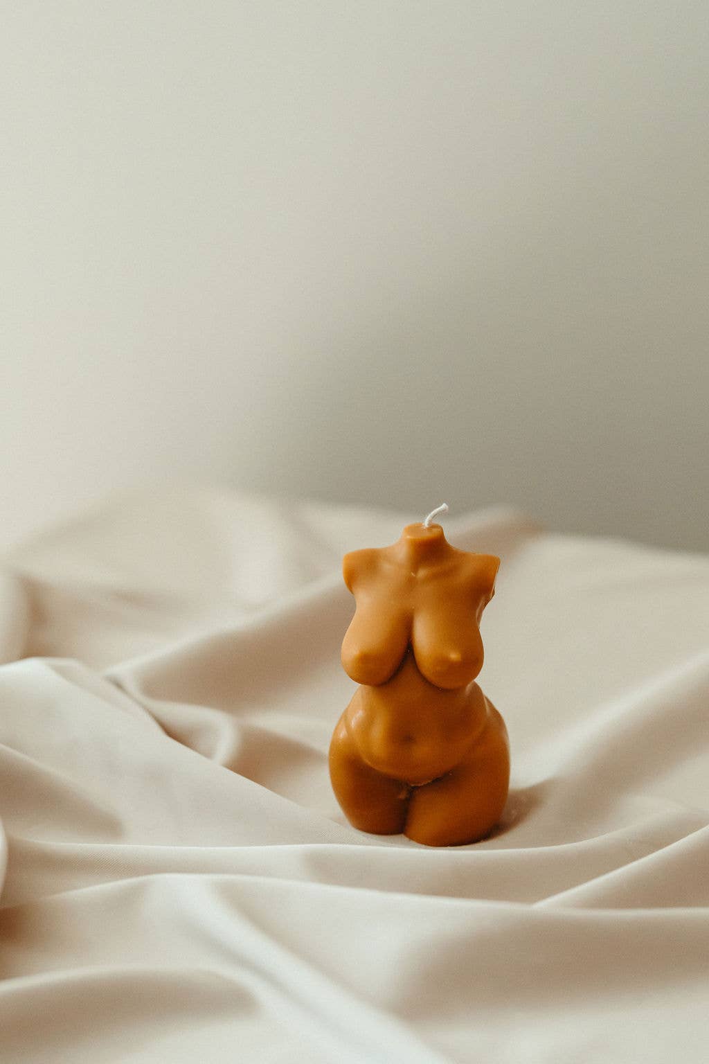 Lolitas Candle Co - Wholesale Novelty Candle - Curvy Goddess Candle3