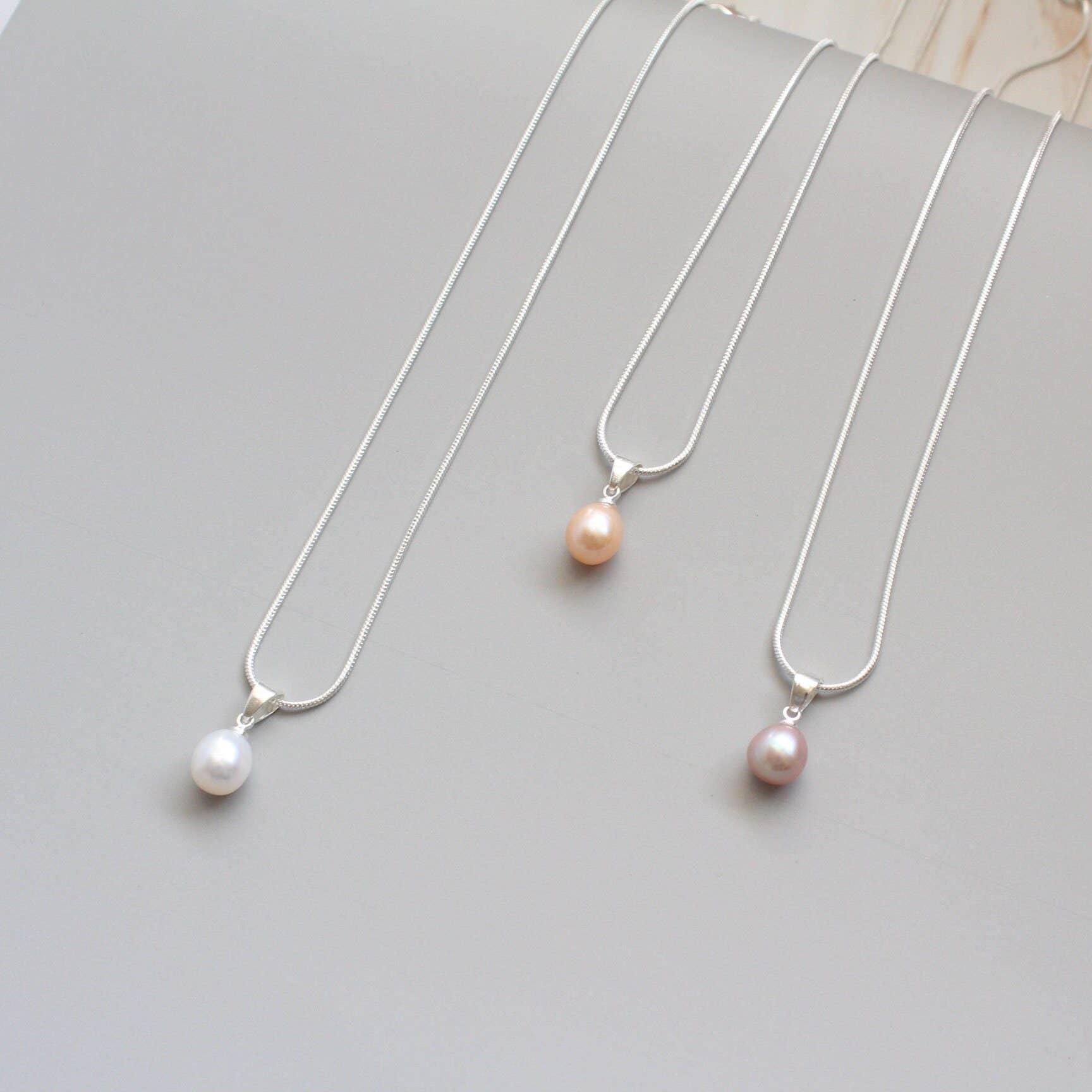 iBijoux - Venta al por mayor Collares con colgantes/abalorios - Collar de perlas de agua dulce auténticas (1N01a)1