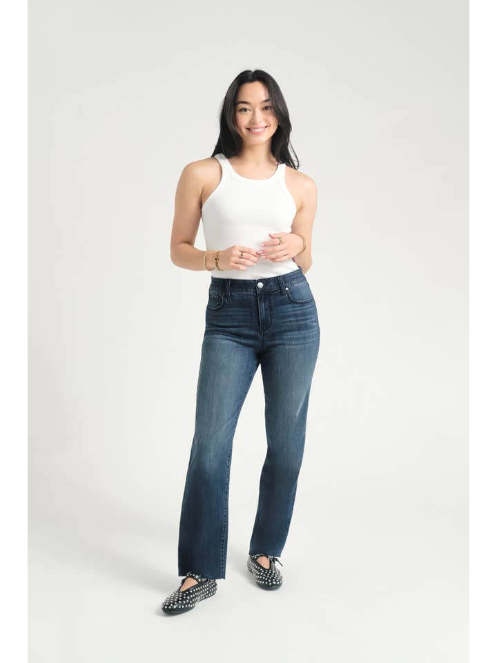 1822 Denim - Wholesale Jeans - Women's - 30" Shapewear Straight Leg Jean w/ Raw Hem in Grayden8