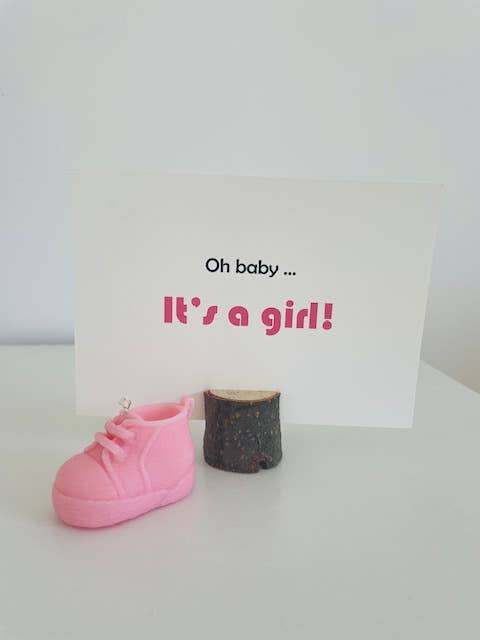 Sweet-Deco Creative - Wholesale Novelty Candle - Hand molded baby shoe candle5