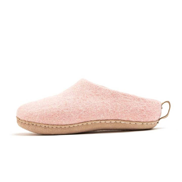 Woollyes Inc - Wholesale Slippers - Unisex - Indoor Open Heel Slippers With Leather Sole - Baby Pink5
