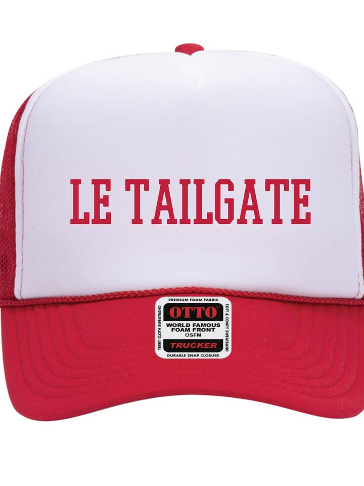 Le chapeau en mousse pour hayon pour la vente par Stated Brands
