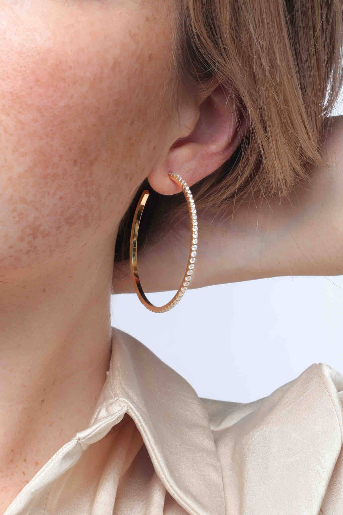 Marrin Costello - Vendita all'ingrosso Orecchini a cerchio - JAY HOOPS 2" - pavé1