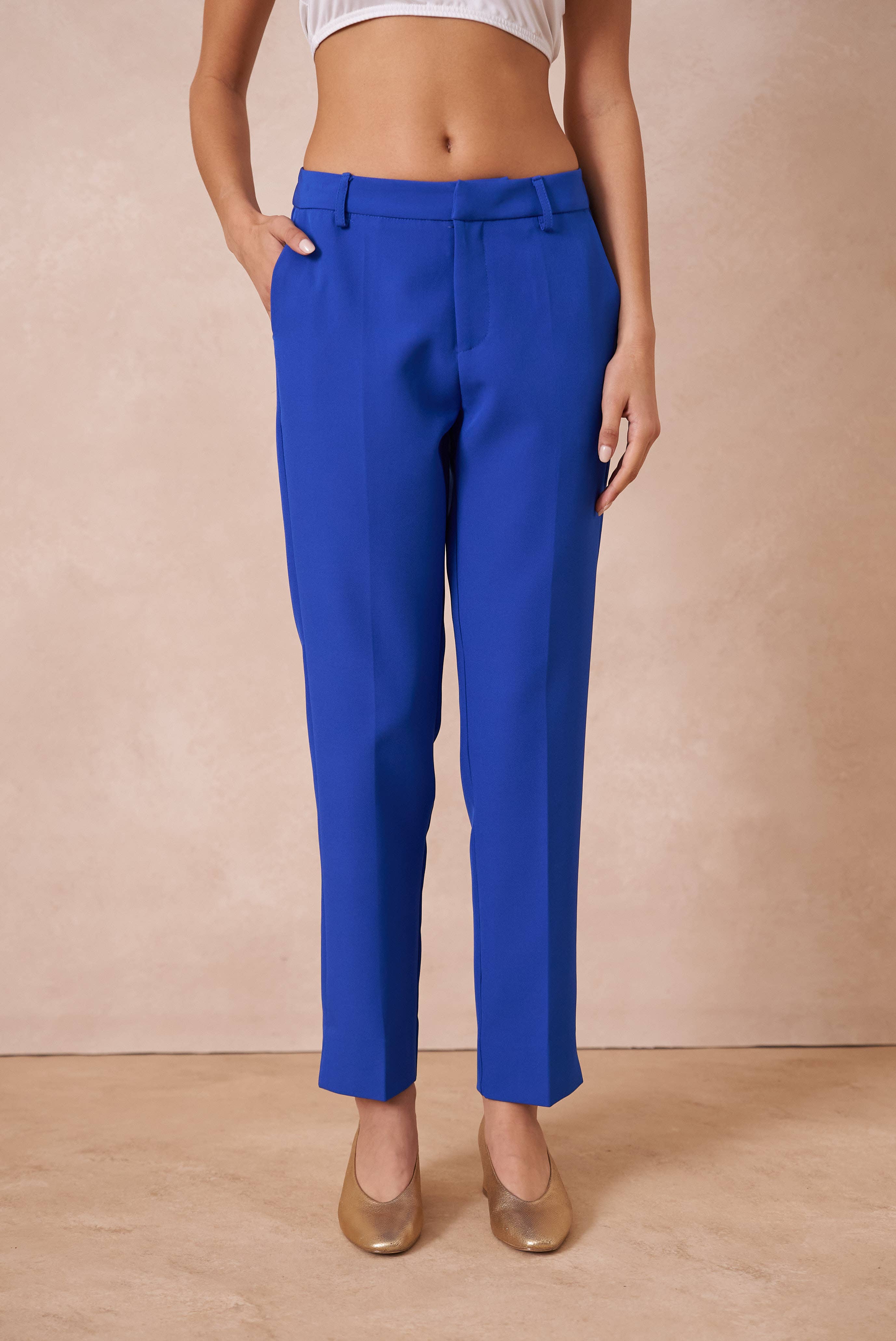 Attentif Paris – wholesale Pants – Women's – [Timeless] High-waisted cigarette pants33