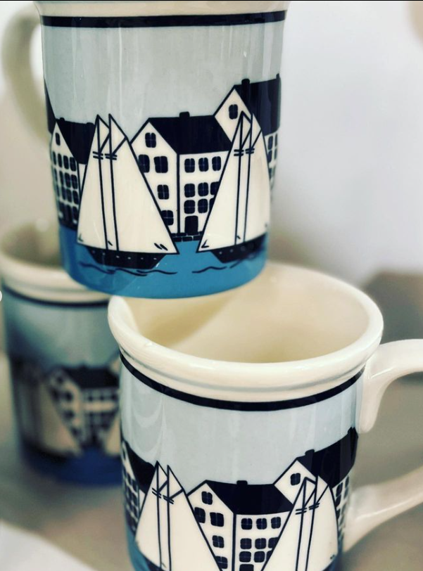 Shard at Home – wholesale Coffee mug – Coastal Village Mug4