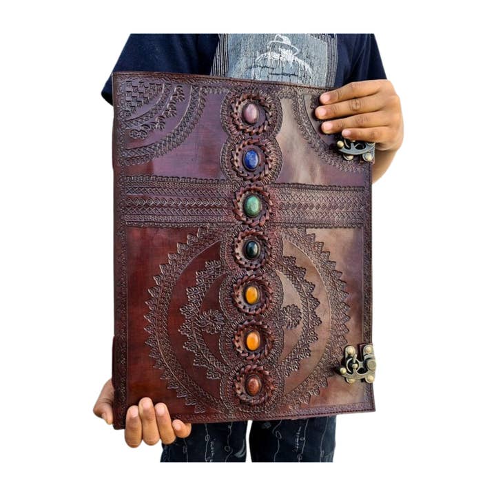 Grand Journal en Cuir de 7 Pierres Grimoire Livre des Ombres pour la vente par Billion Brothers